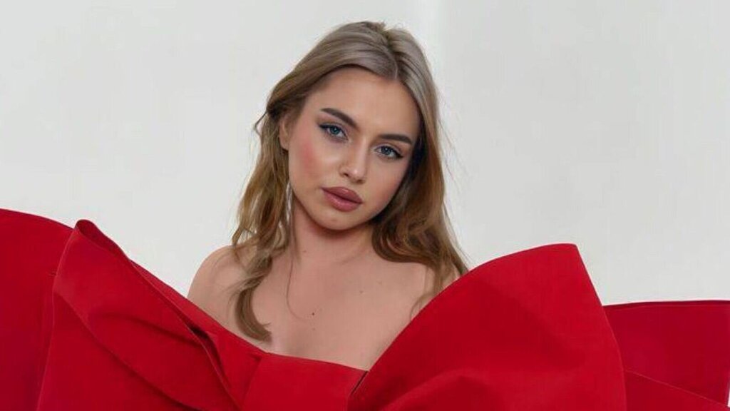 ChloeHollyberry