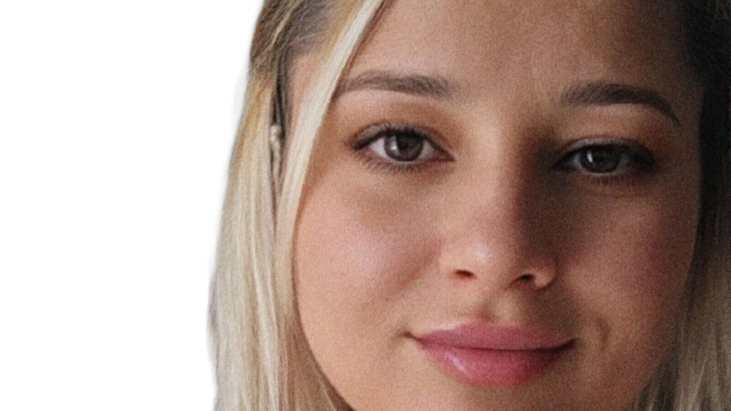 EllaBlond